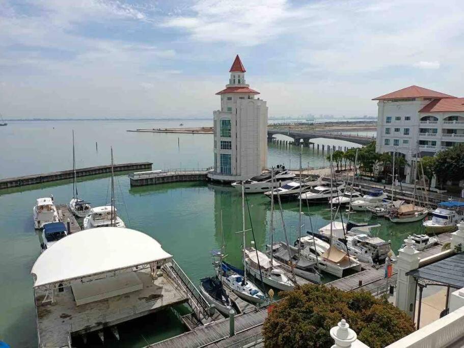 Perfect Marina Stay@Strait Quay /W Bathtub&Carpark Bagan Jermal Eksteriør billede